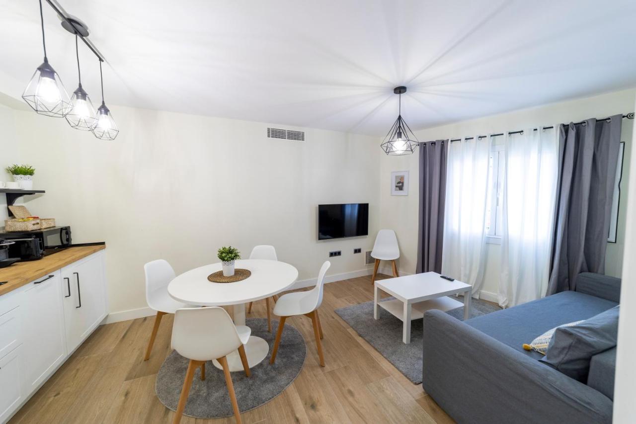 Apartamentos San Lazaro Santiago de Compostela Bagian luar foto